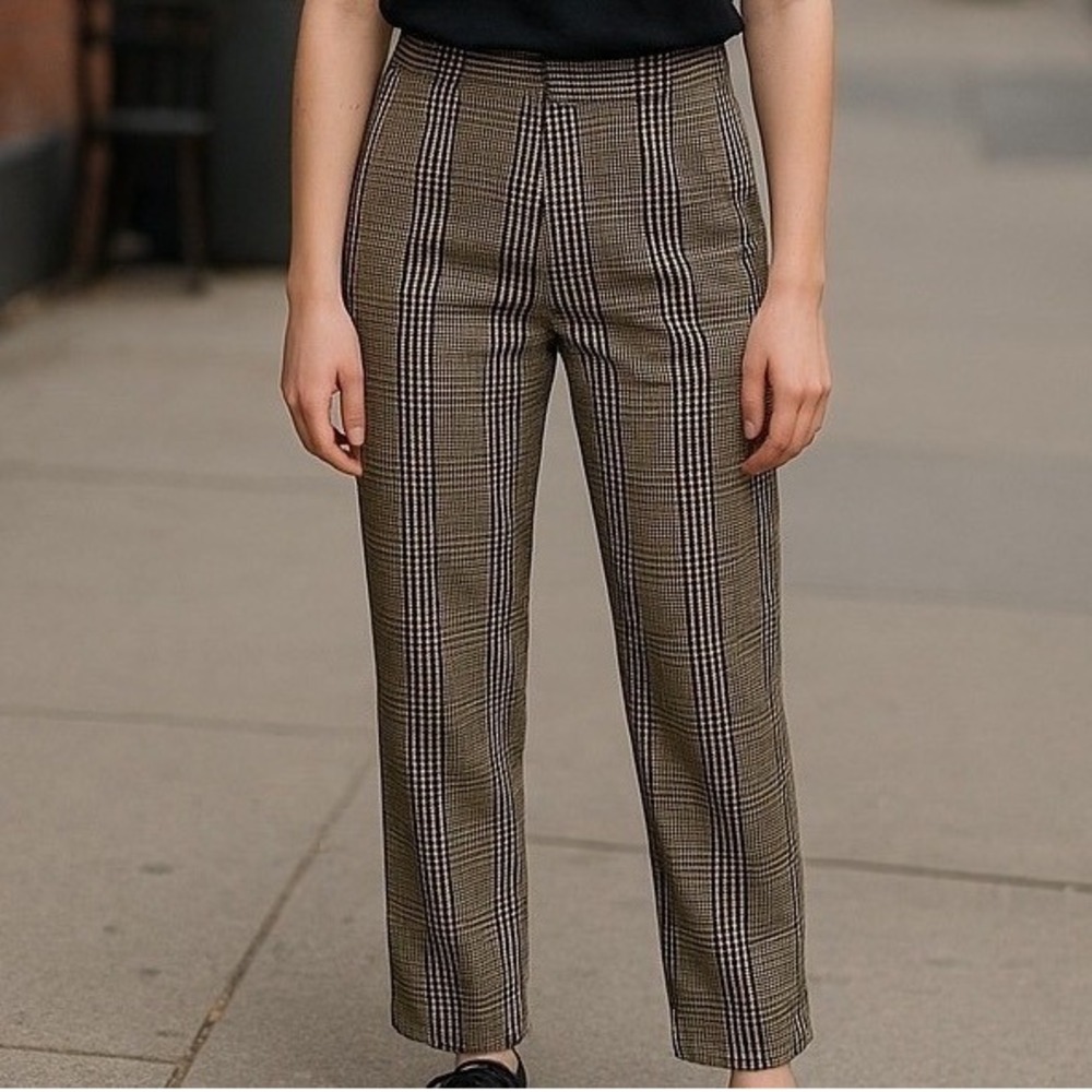 A New Day Women's Black Brown Tan Plaid Ankle Pants Size 6 Stretch Waist